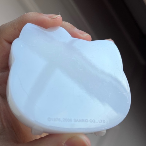 Rare Sanrio Hello Kitty Sewing Kit. Brand New. - Picture 3 of 3